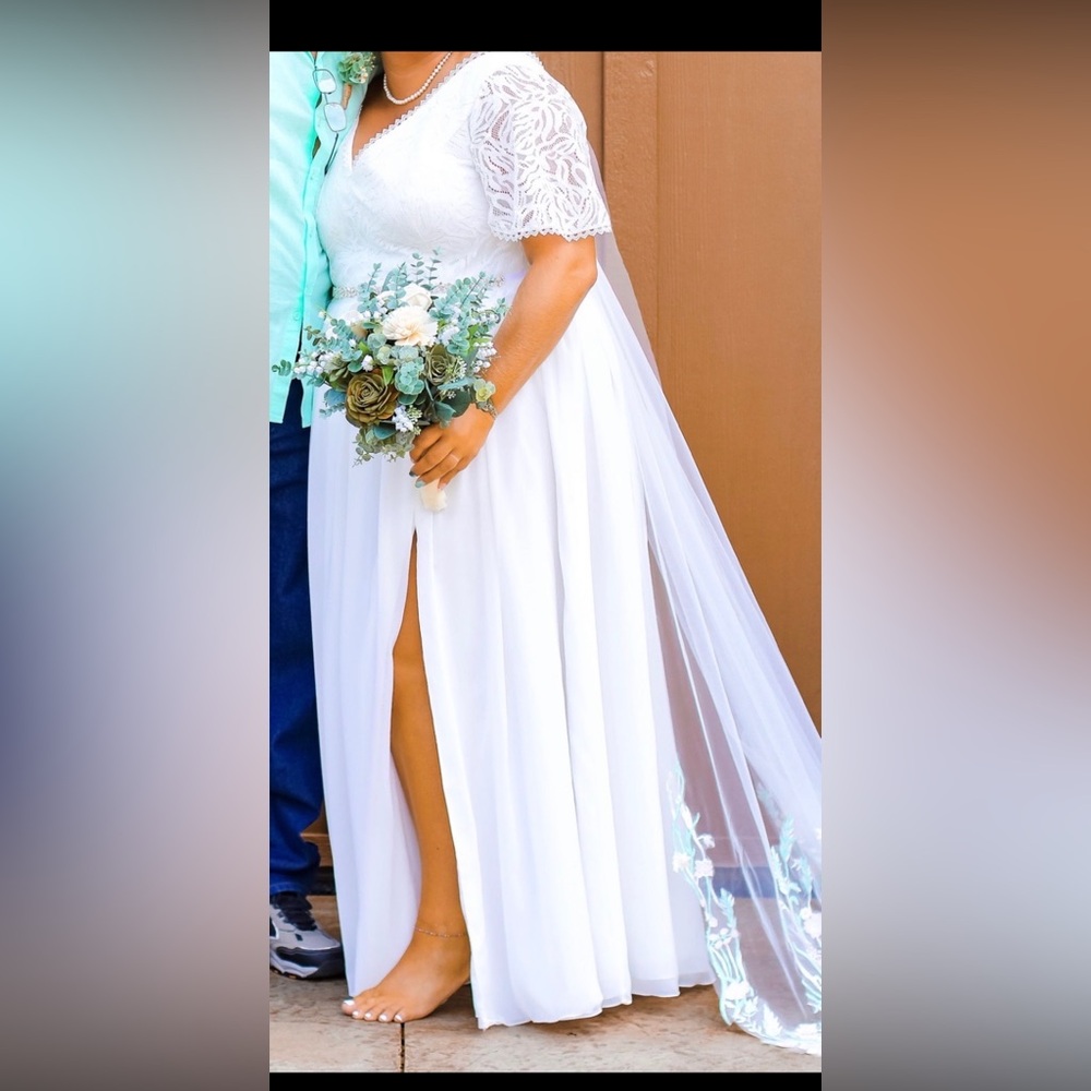 Elegant White Sleeved Wedding Dress